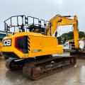 JCB 220X