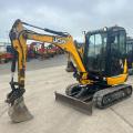 JCB 8026