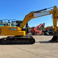 JCB 220X