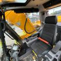 JCB 220X
