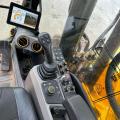 JCB 220X