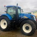 New Holland T7030