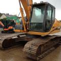 Case CX210 B