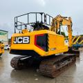 JCB 220X