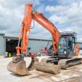 Hitachi ZX135 US-6