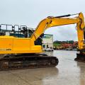 JCB 220X