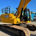 JCB 220X