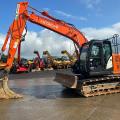 Hitachi ZX135 US-6 Blade