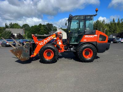 Kubota R090 Bucket / Forks / AC