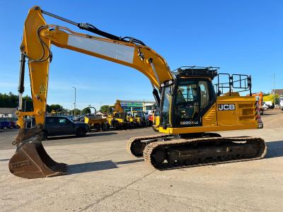 JCB 220X
