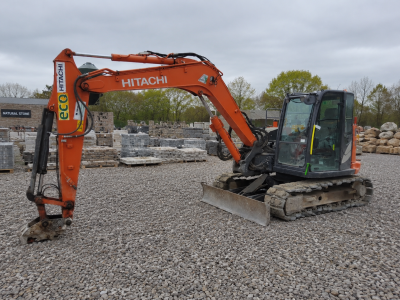 Hitachi ZX85