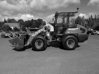 Kubota R090 Bucket / Forks / AC