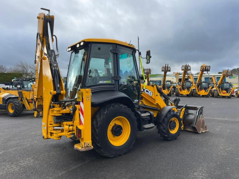 JCB 3CX Air Con / 68kW