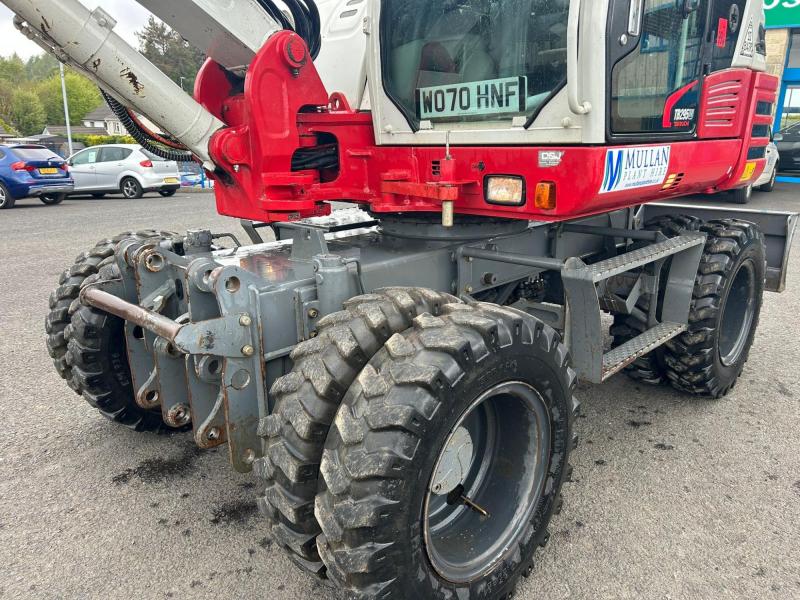 Takeuchi TB295W 3 Piece Boom