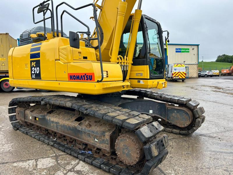 Komatsu PC210LC-11 Long Reach