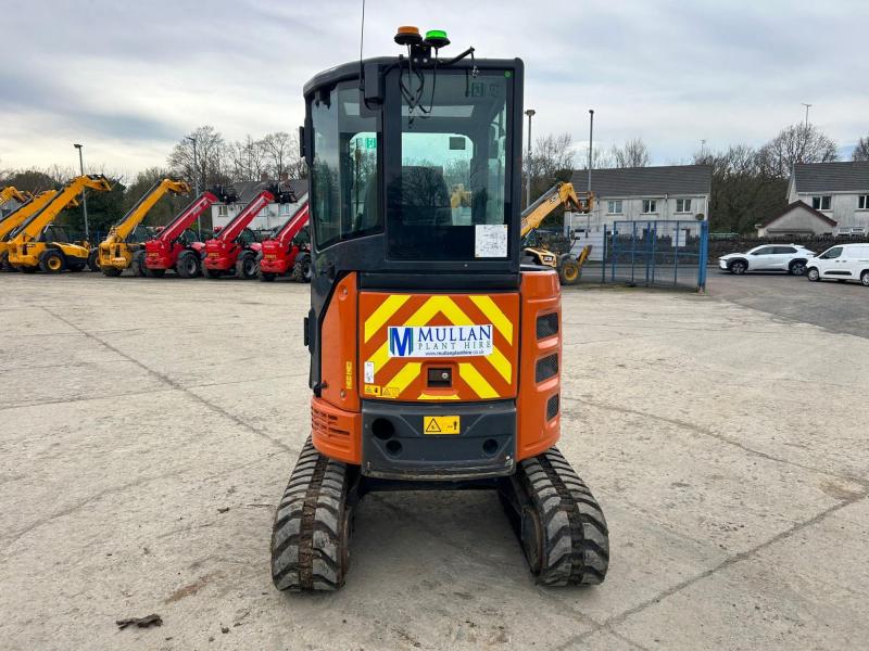 Hitachi ZX26U