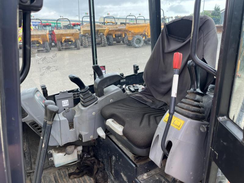 Kubota U27-4