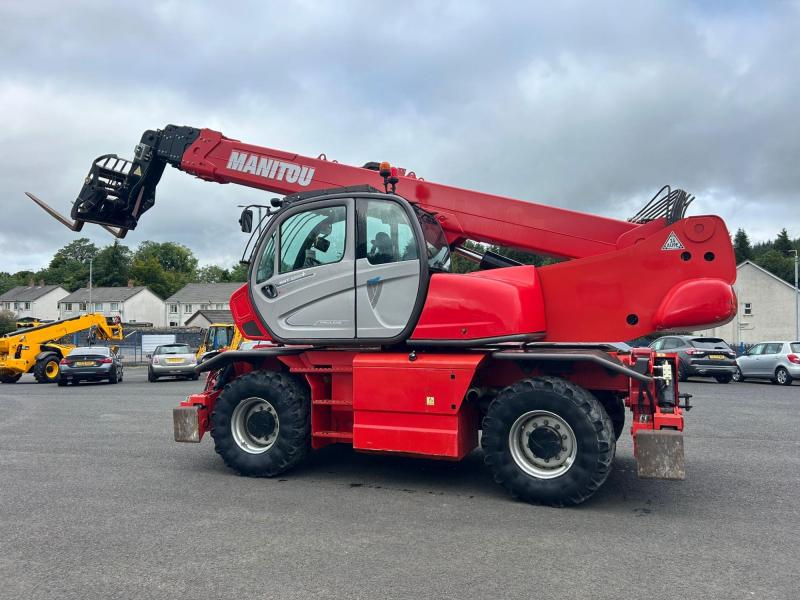 Manitou MRT2550 Roto c/w Basket