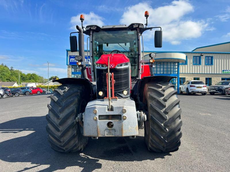 Massey Ferguson 8S.225