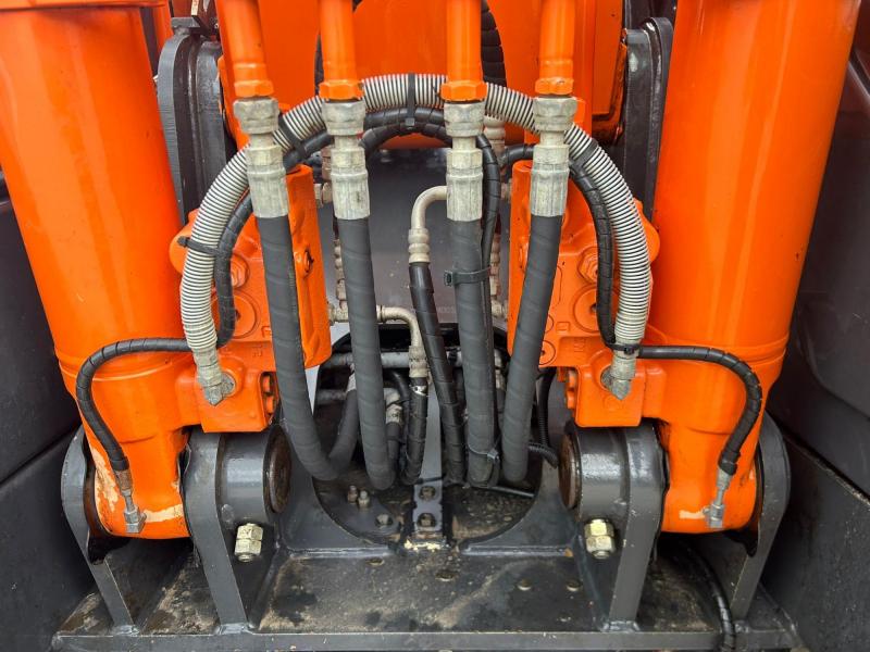 Hitachi ZX130 LR Long Reach