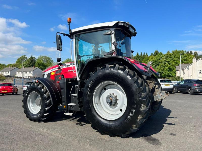 Massey Ferguson 8S.225