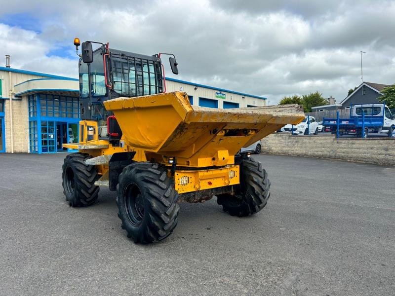 Thwaites 6 Tonne Swivel Cabbed