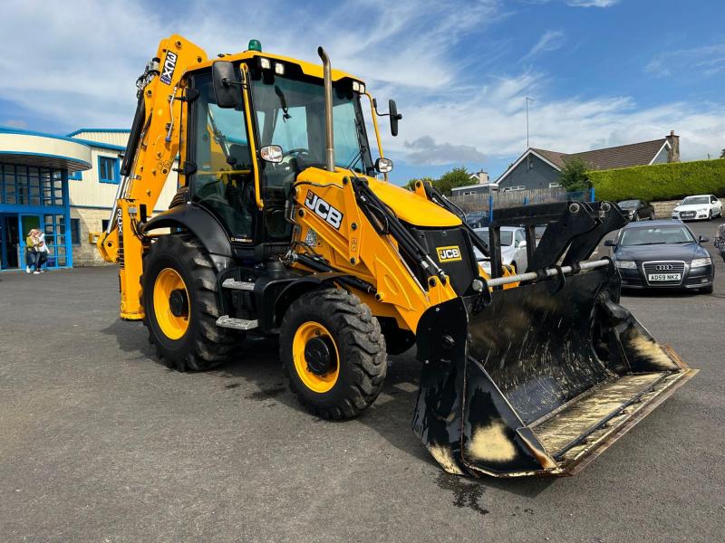 JCB 3CX 81kW / Air Con