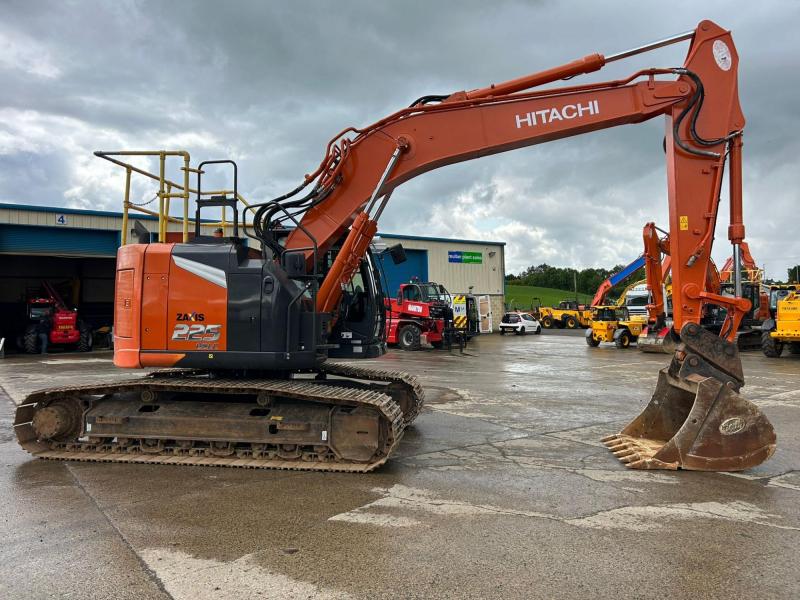 Hitachi ZX225 USLC-7