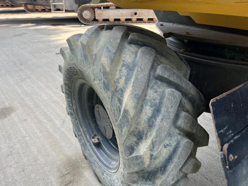 Mecalac 6 Tonne Swivel Cabbed