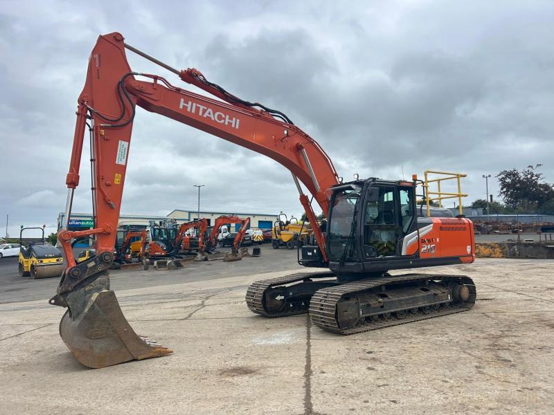 Hitachi ZX210 LC-7