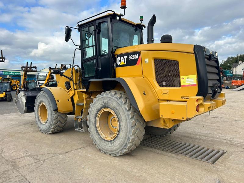 CAT 926M
