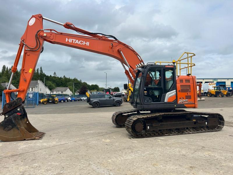 Hitachi ZX225 USLC-7