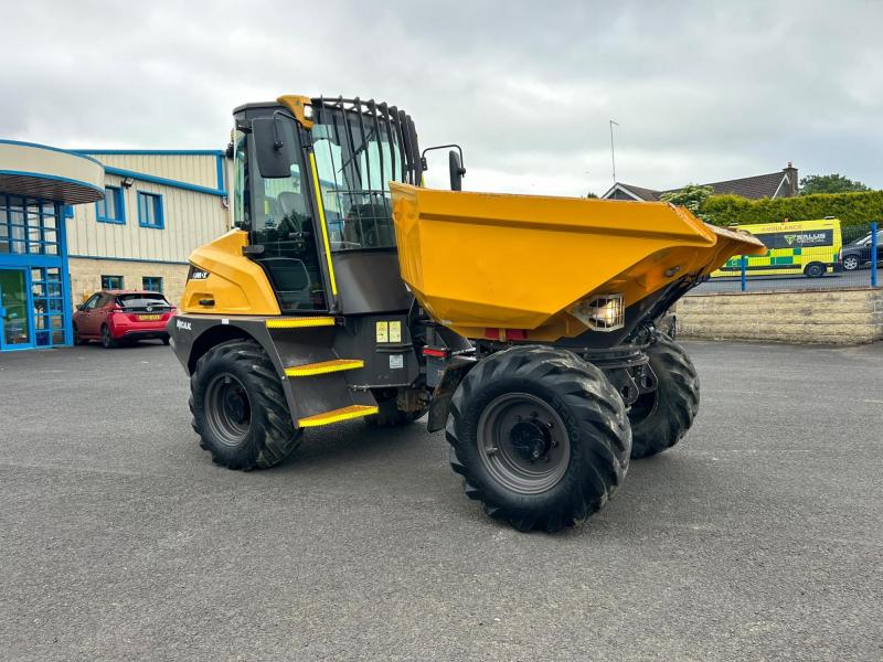 Mecalac 6 Tonne Swivel Cabbed