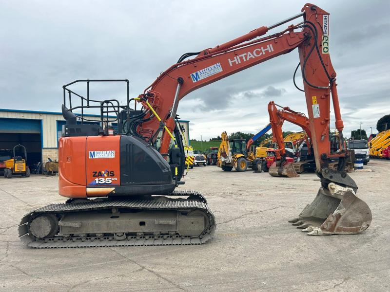 Hitachi ZX135 US-6
