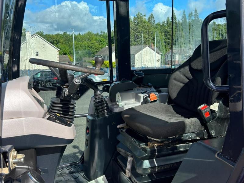 Kubota R090 Bucket / Forks / AC