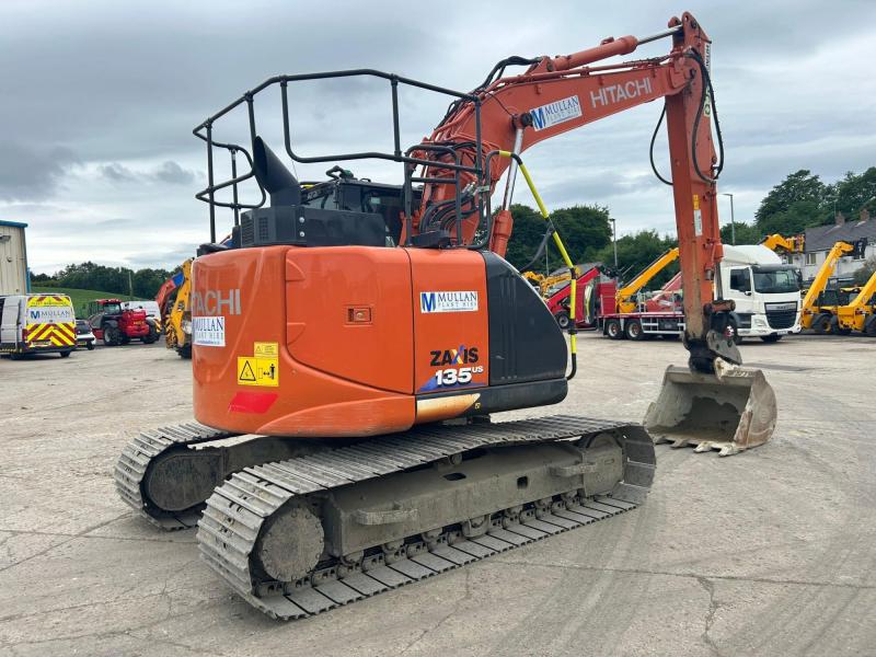 Hitachi ZX135 US-6