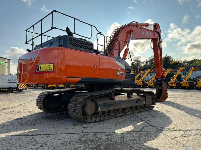 Hitachi ZX350 LC-7