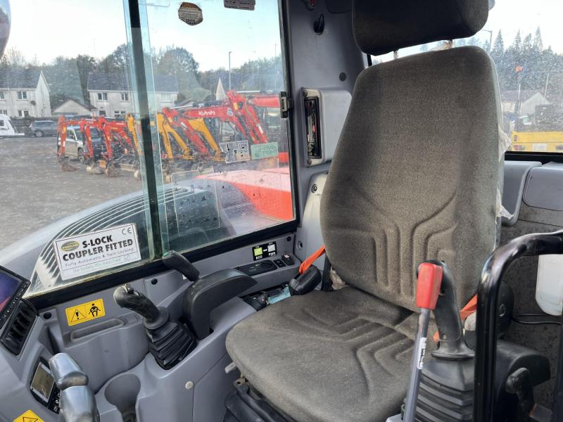 Kubota KX080