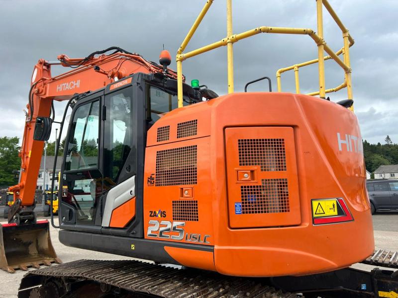 Hitachi ZX225 USLC-7