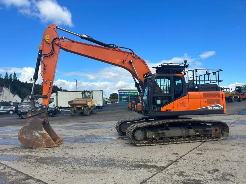 Doosan DX210 LC-7 ( New Model )