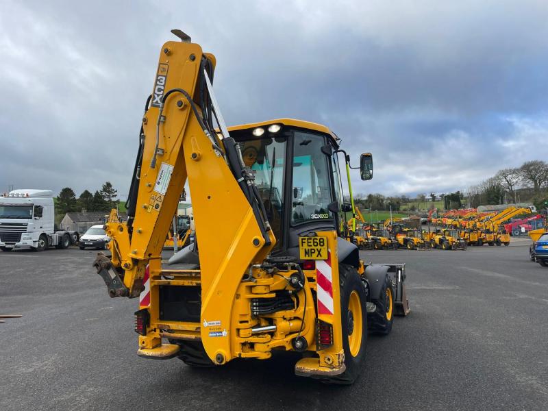 JCB 3CX Air Con / 68kW