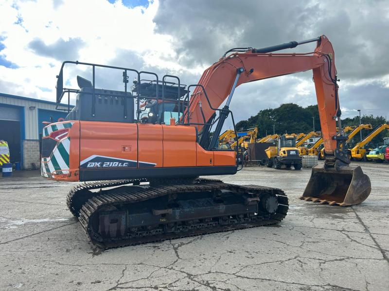 Doosan DX210 LC-7 ( New Model )
