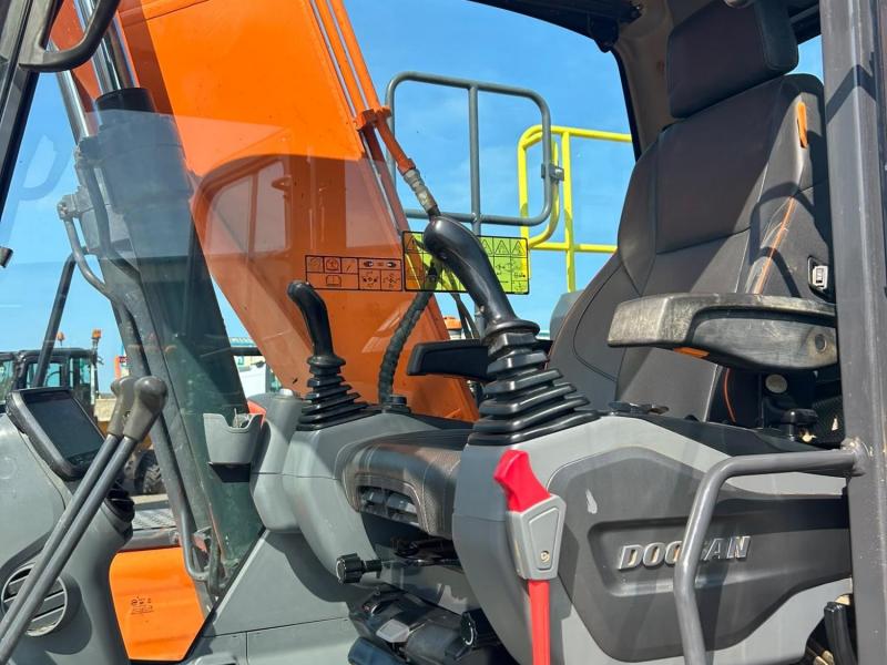Doosan DX140 LC-7 ( New Model )