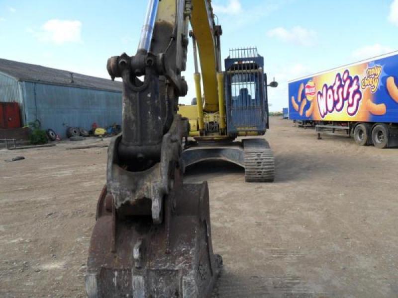 Komatsu PC210-6