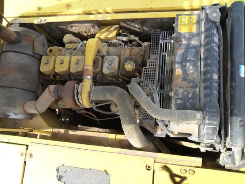 Komatsu PC210-6