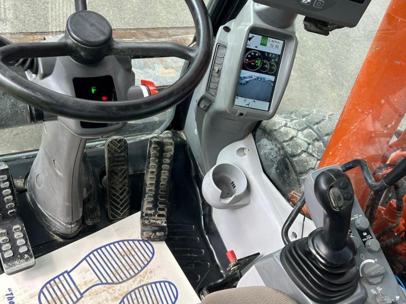 Hitachi ZX140W-6