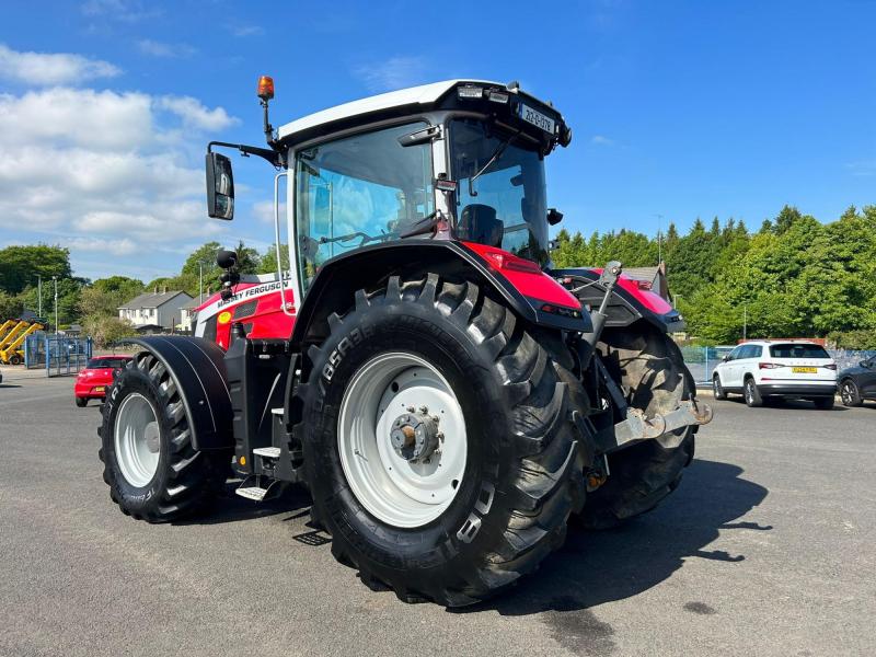 Massey Ferguson 8S.225