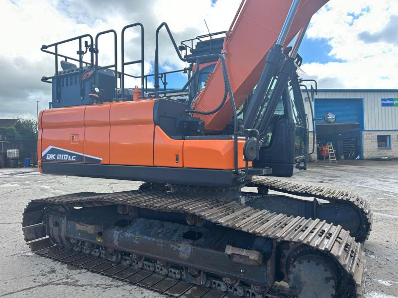 Doosan DX210 LC-7 ( New Model )