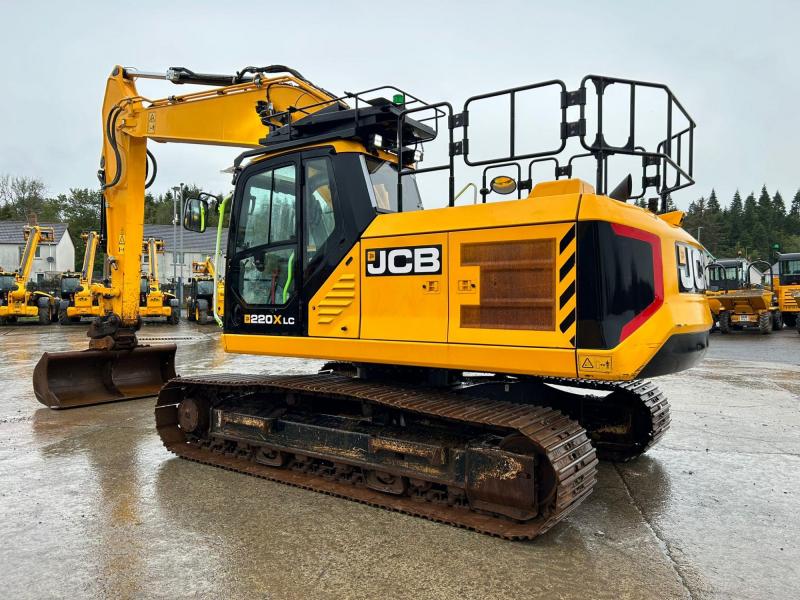JCB 220X