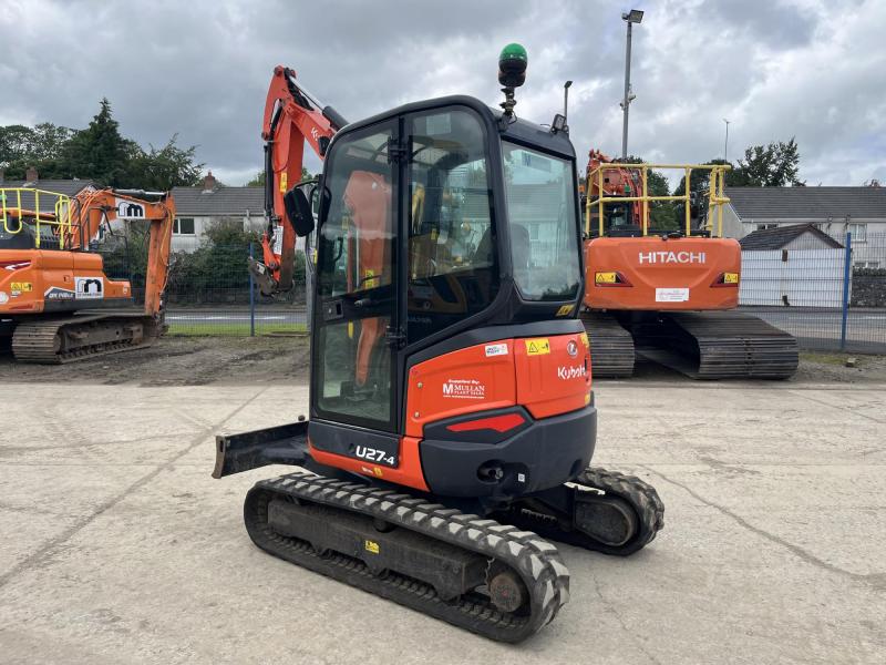 Kubota U27-4